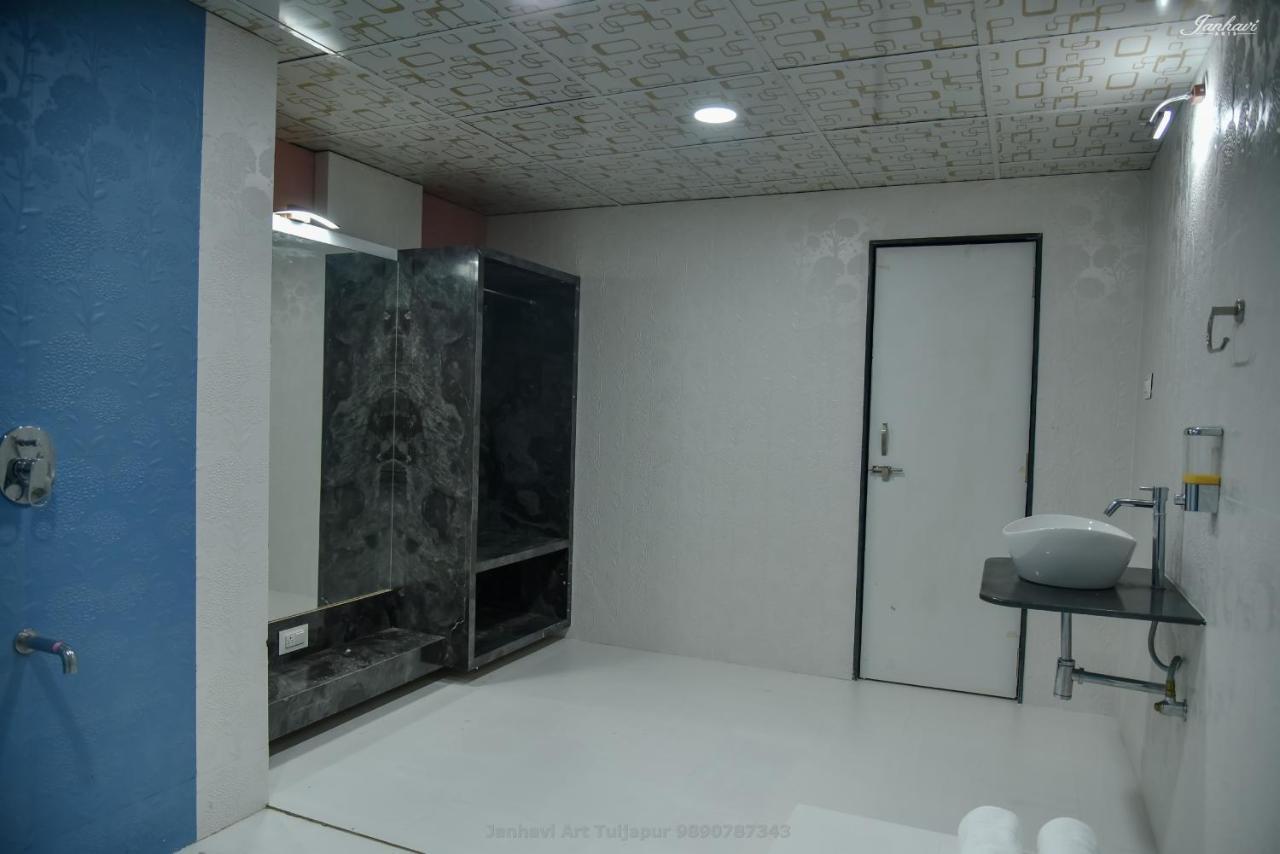 Pawan Executive Tuljapur Экстерьер фото