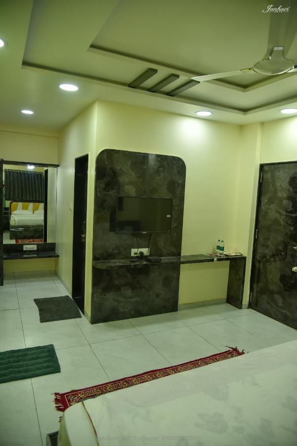 Pawan Executive Tuljapur Экстерьер фото