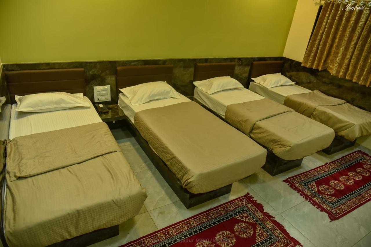 Pawan Executive Tuljapur Экстерьер фото