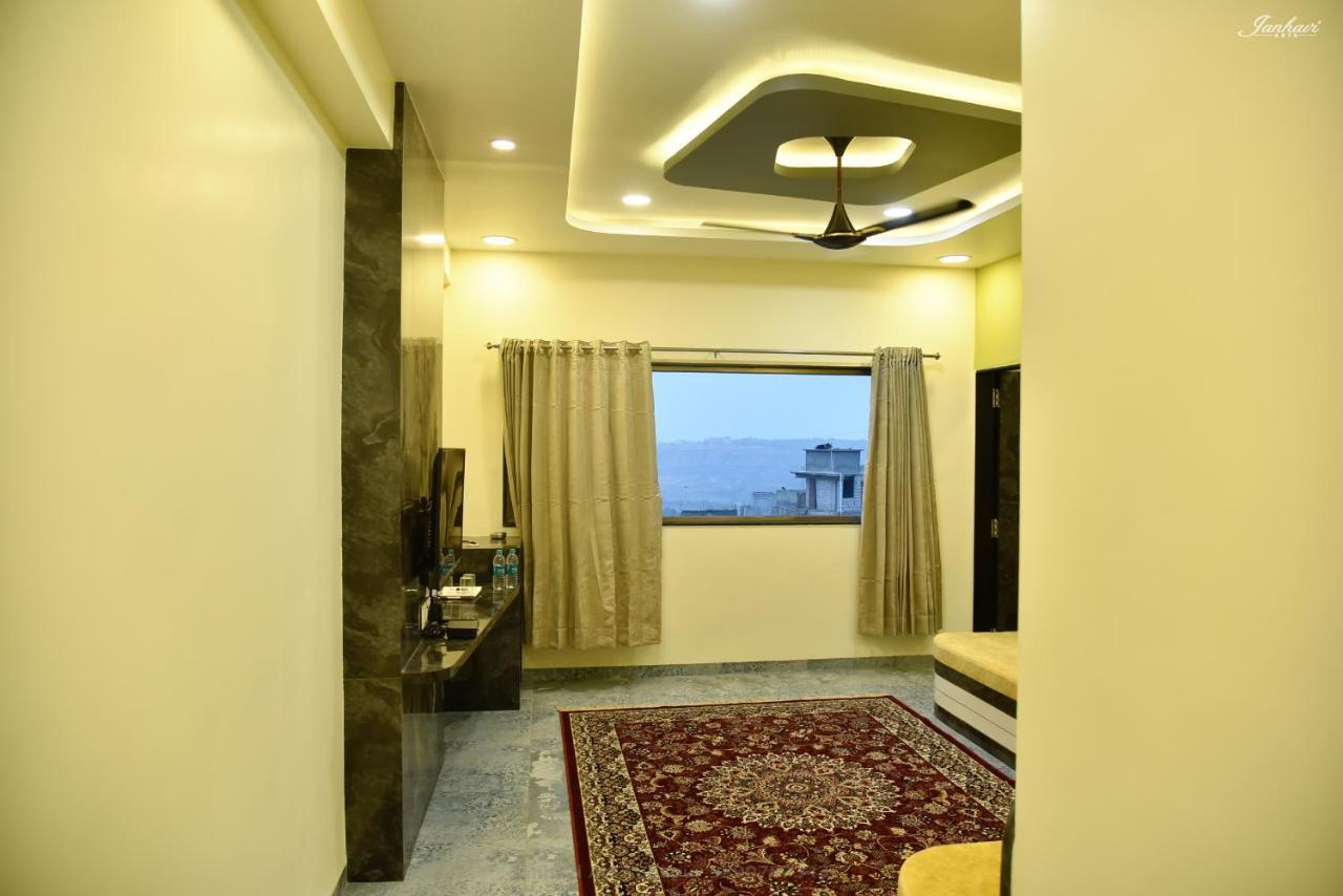Pawan Executive Tuljapur Экстерьер фото